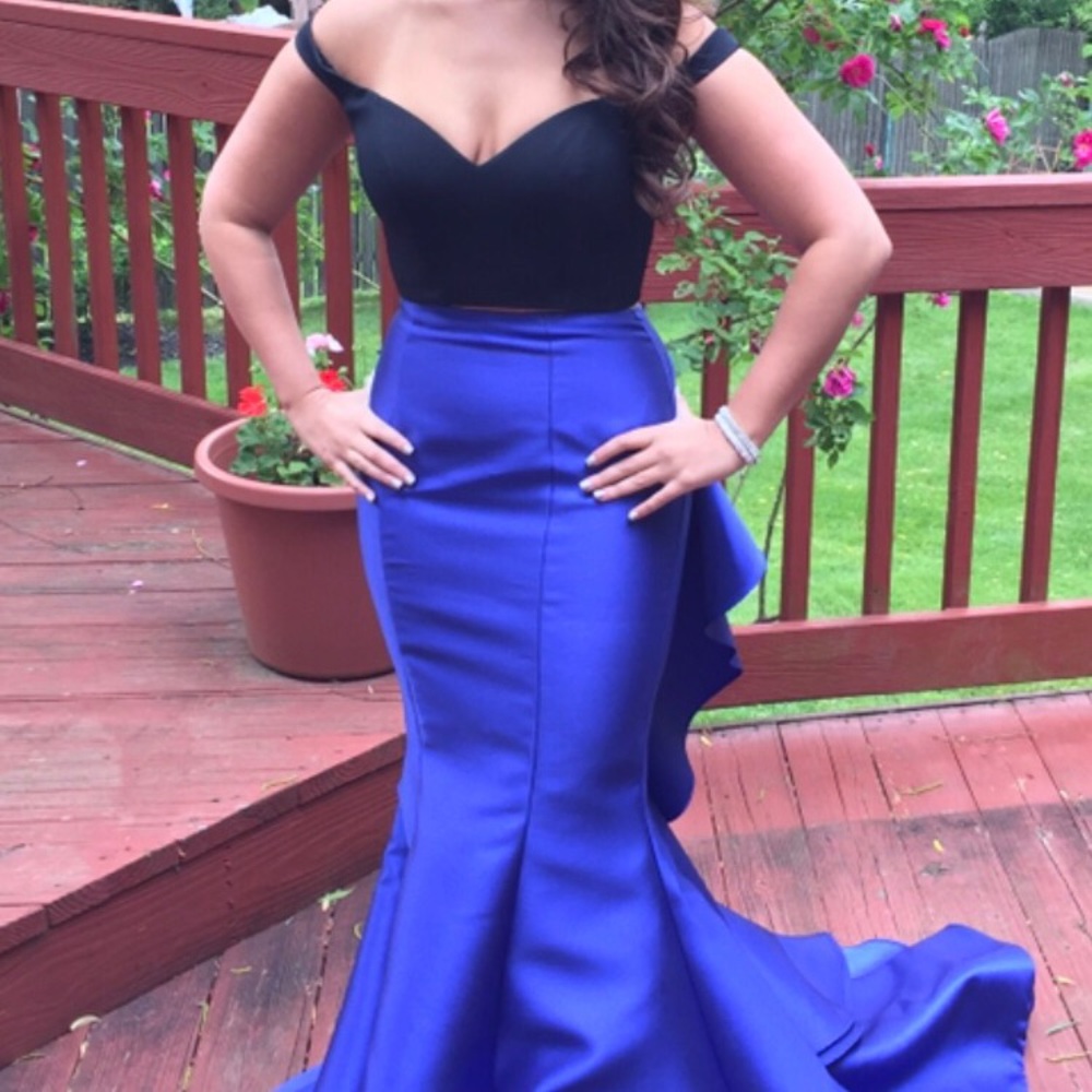 Prom dress-